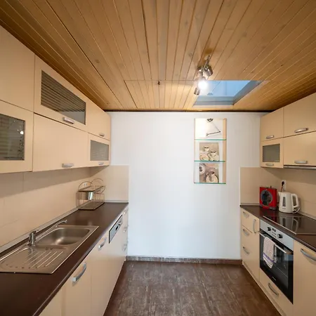 Apartment Bright 1bdr With Balcony